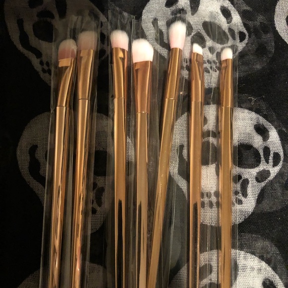 12pc rose gold makeup brush set - Picture 4 of 5